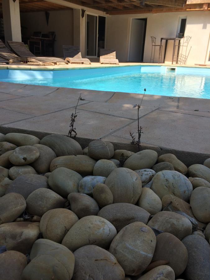 Esprit D'Ailleurs Bed & Breakfast Baillargues Bagian luar foto