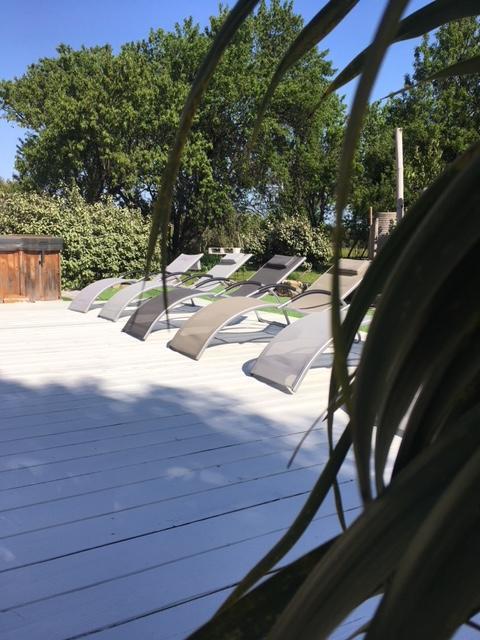 Esprit D'Ailleurs Bed & Breakfast Baillargues Bagian luar foto