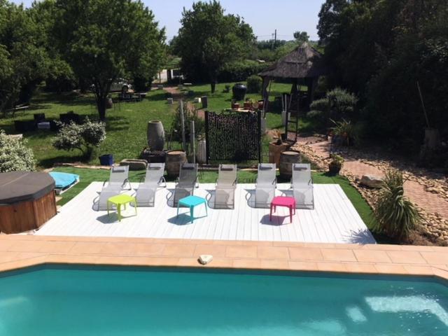 Esprit D'Ailleurs Bed & Breakfast Baillargues Bagian luar foto