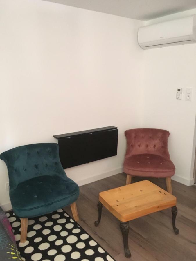 Esprit D'Ailleurs Bed & Breakfast Baillargues Bagian luar foto