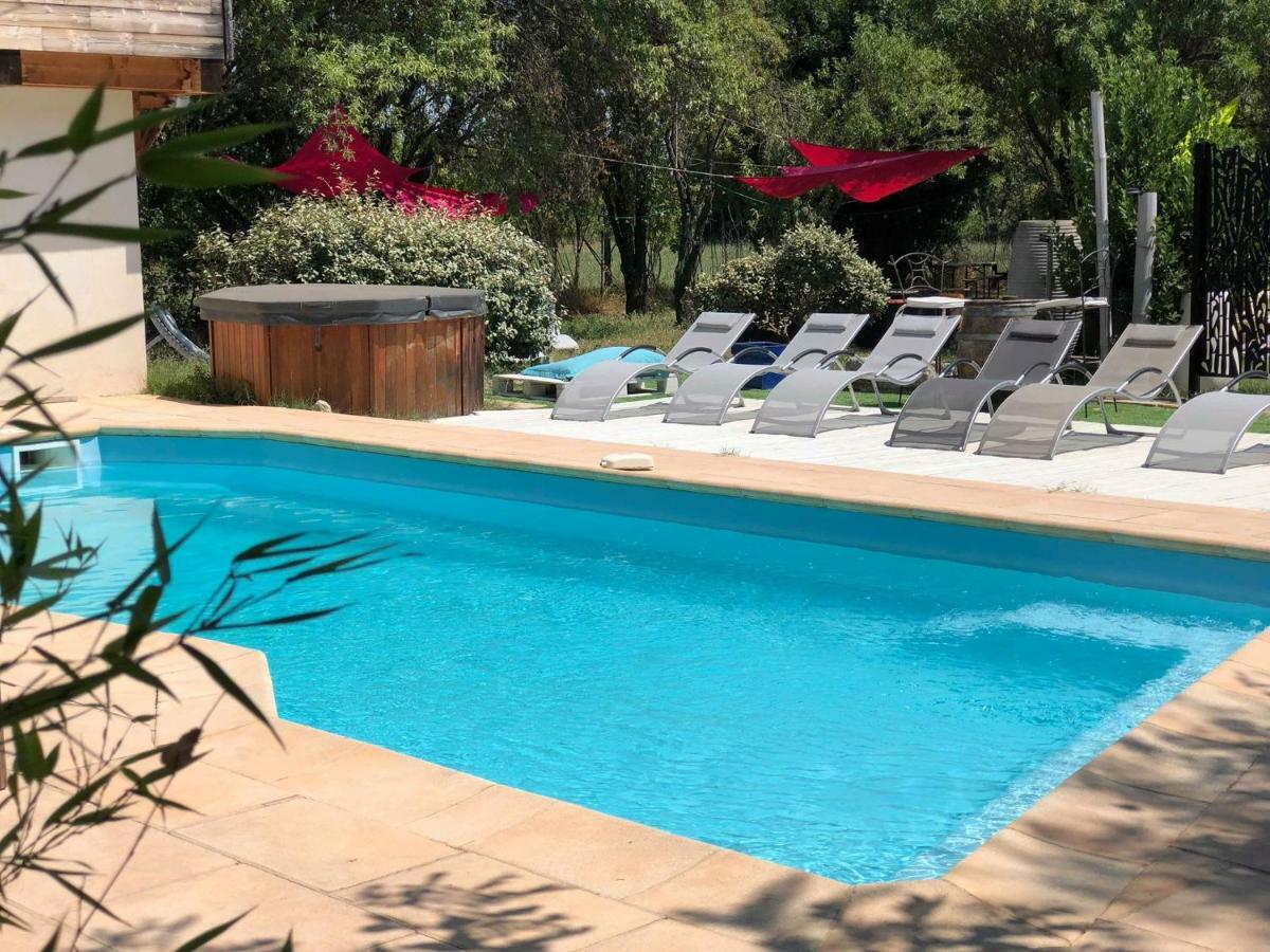 Esprit D'Ailleurs Bed & Breakfast Baillargues Bagian luar foto