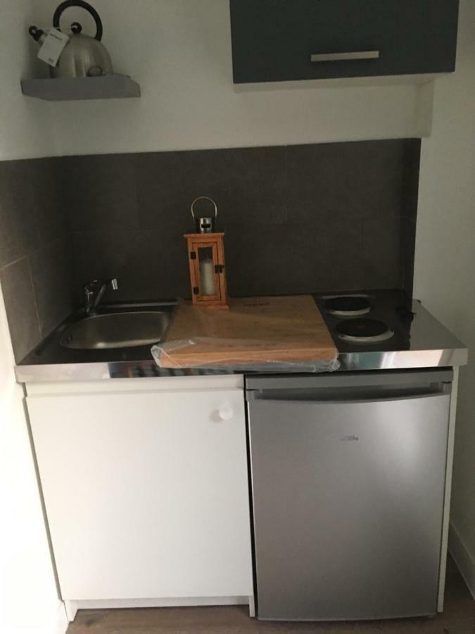 Esprit D'Ailleurs Bed & Breakfast Baillargues Bagian luar foto